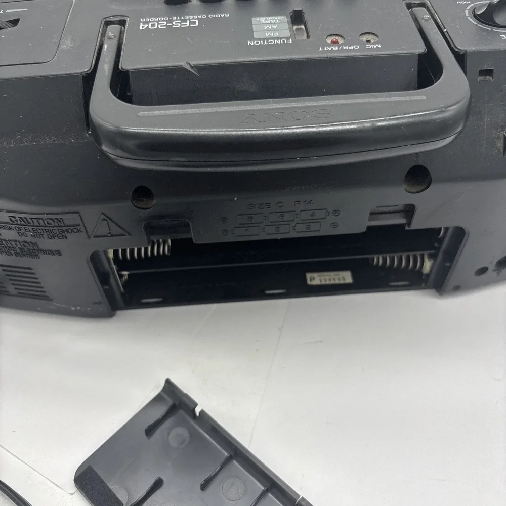 Vintage Sony CFS-204 Raido Dual Cassette Recorder  Boombox. Tape Needs Repair.